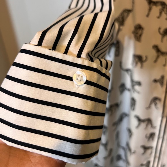 Chicos Chic‎ Stretch No Iron Cheetah Print Button Down Tunic Size 2/Large/12 - Picture 9 of 15